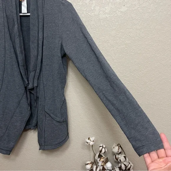 LUCY The Studio Flow wrap drape front front jacket M - Picture 6 of 9